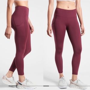 NWT Athleta Ultimate Stash Pocket 7/8 Tight